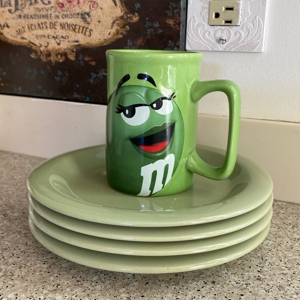 NEW WITHOUT TAGS Official Licensed Product 2011 Mars “Green M&M Lady” Mug